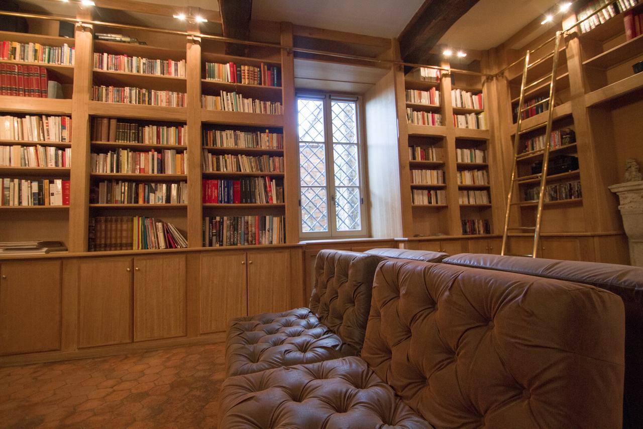 Le Prieure Hotel Noyers-sur-Serein Buitenkant foto