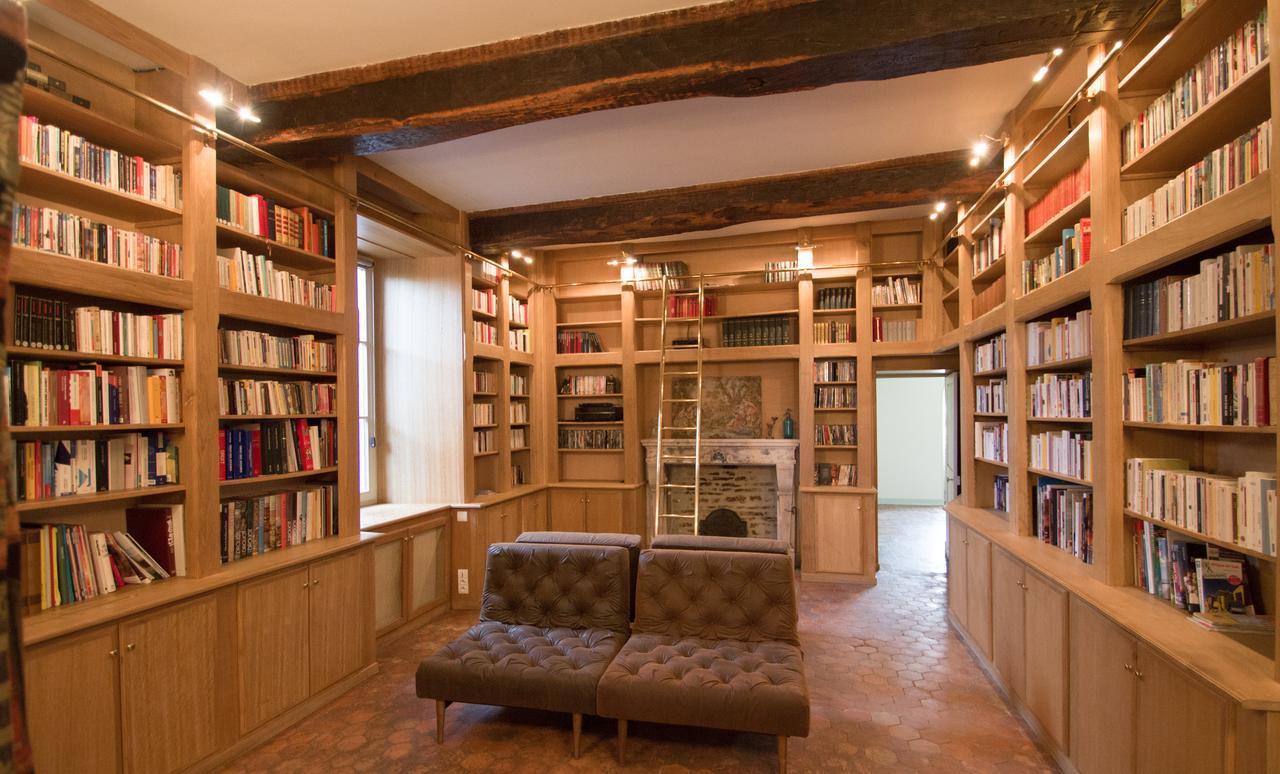 Le Prieure Hotel Noyers-sur-Serein Buitenkant foto
