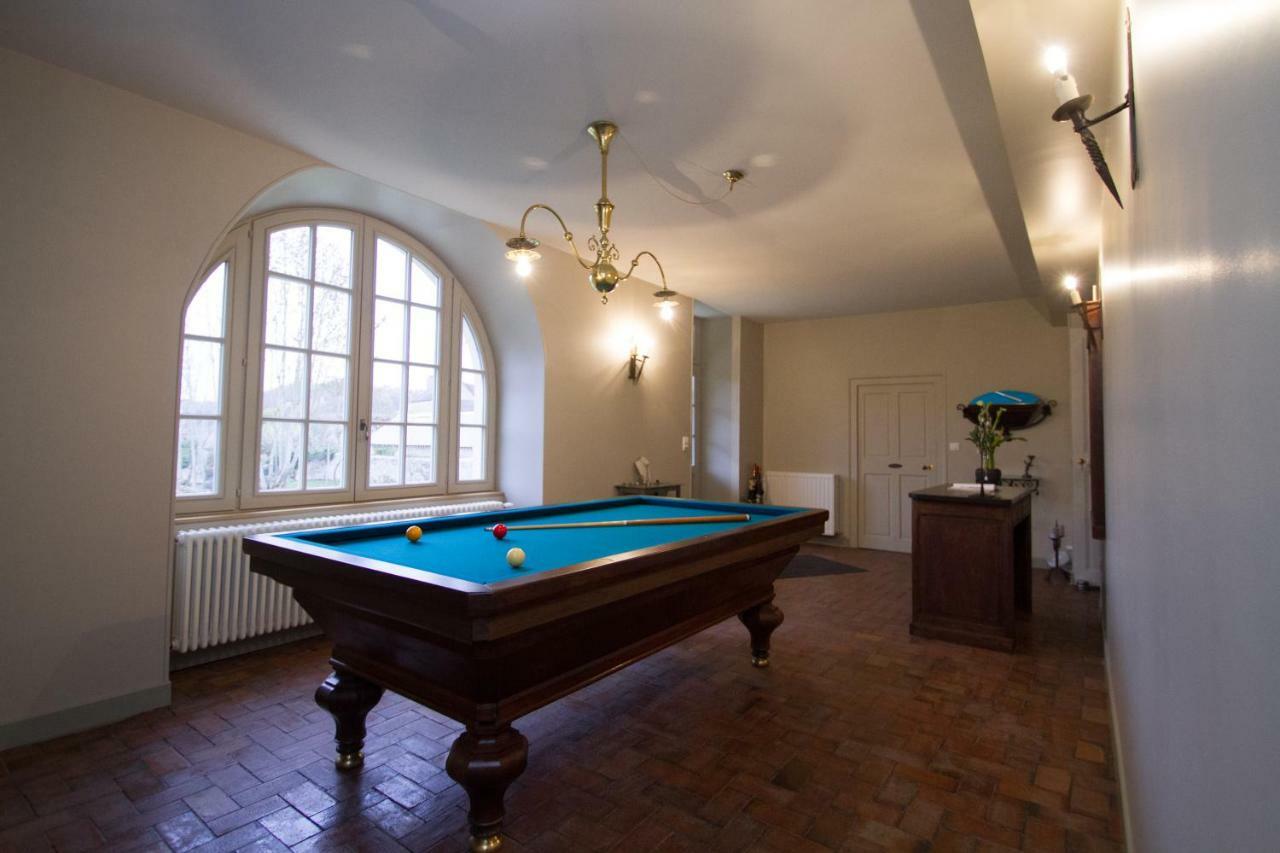Le Prieure Hotel Noyers-sur-Serein Buitenkant foto